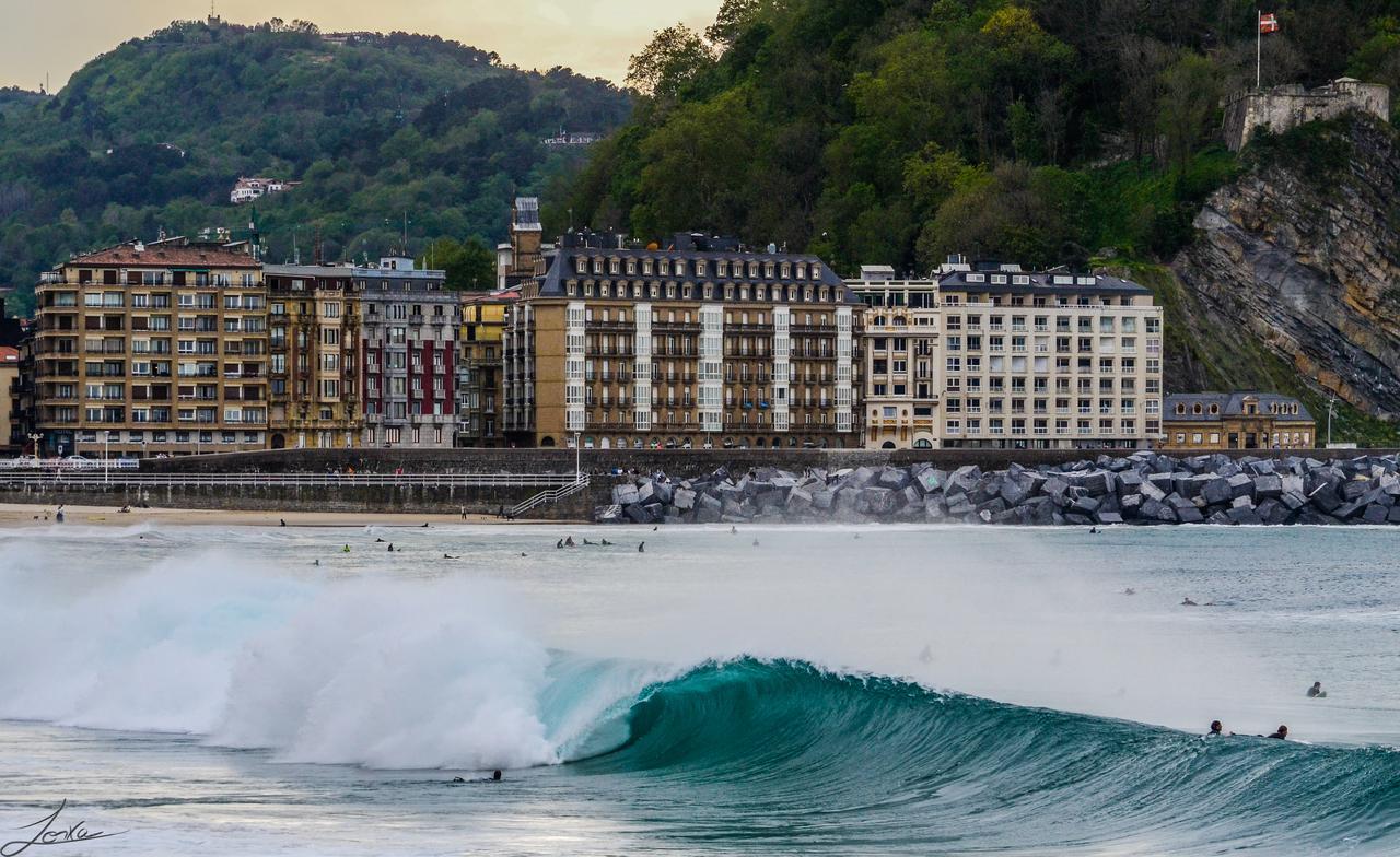 Surfing Etxea - Surf Hostel San Sebastián Exteriér fotografie